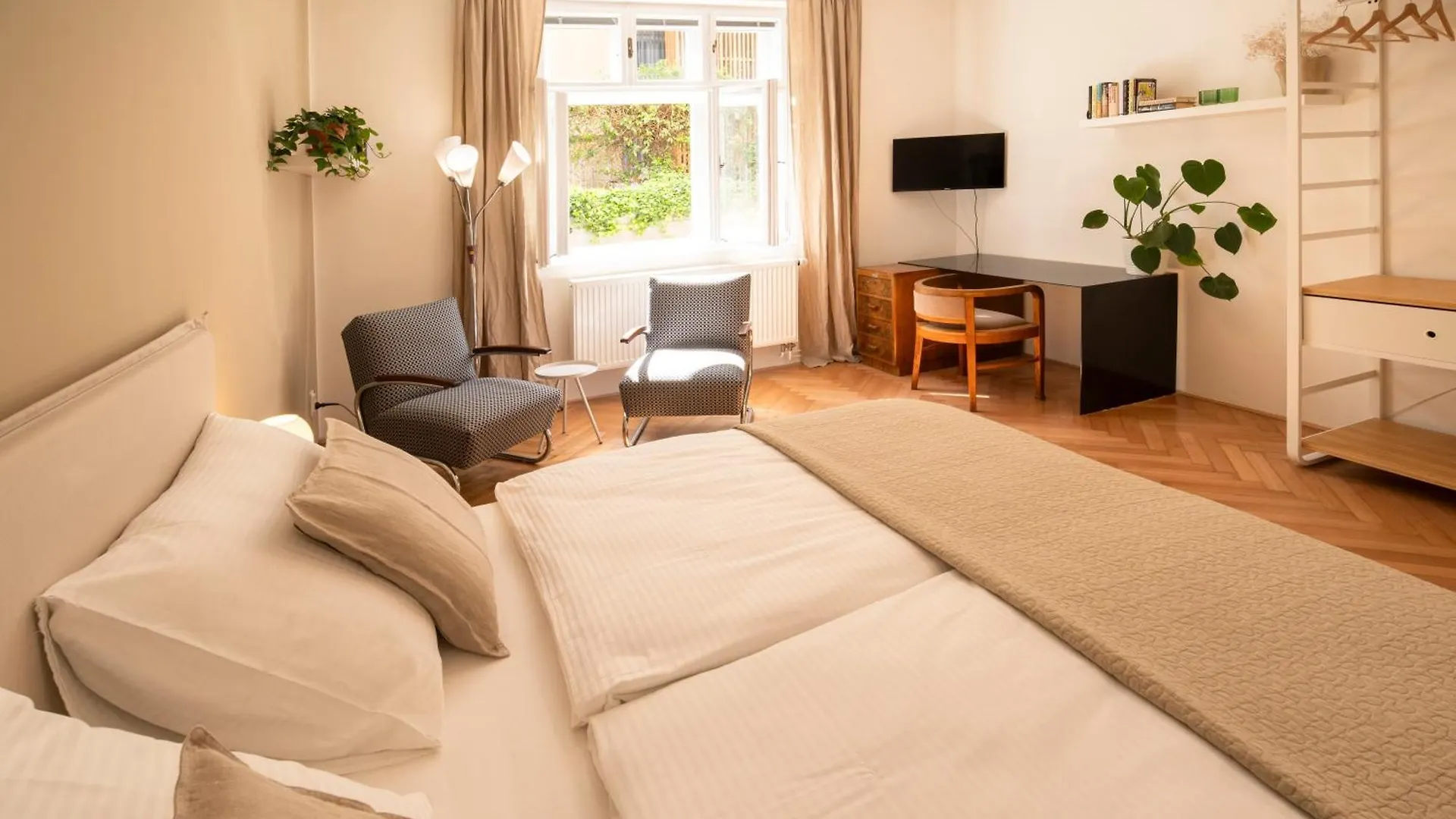 Bed&Breakfast&Apartment Klafé Brünn 3*,